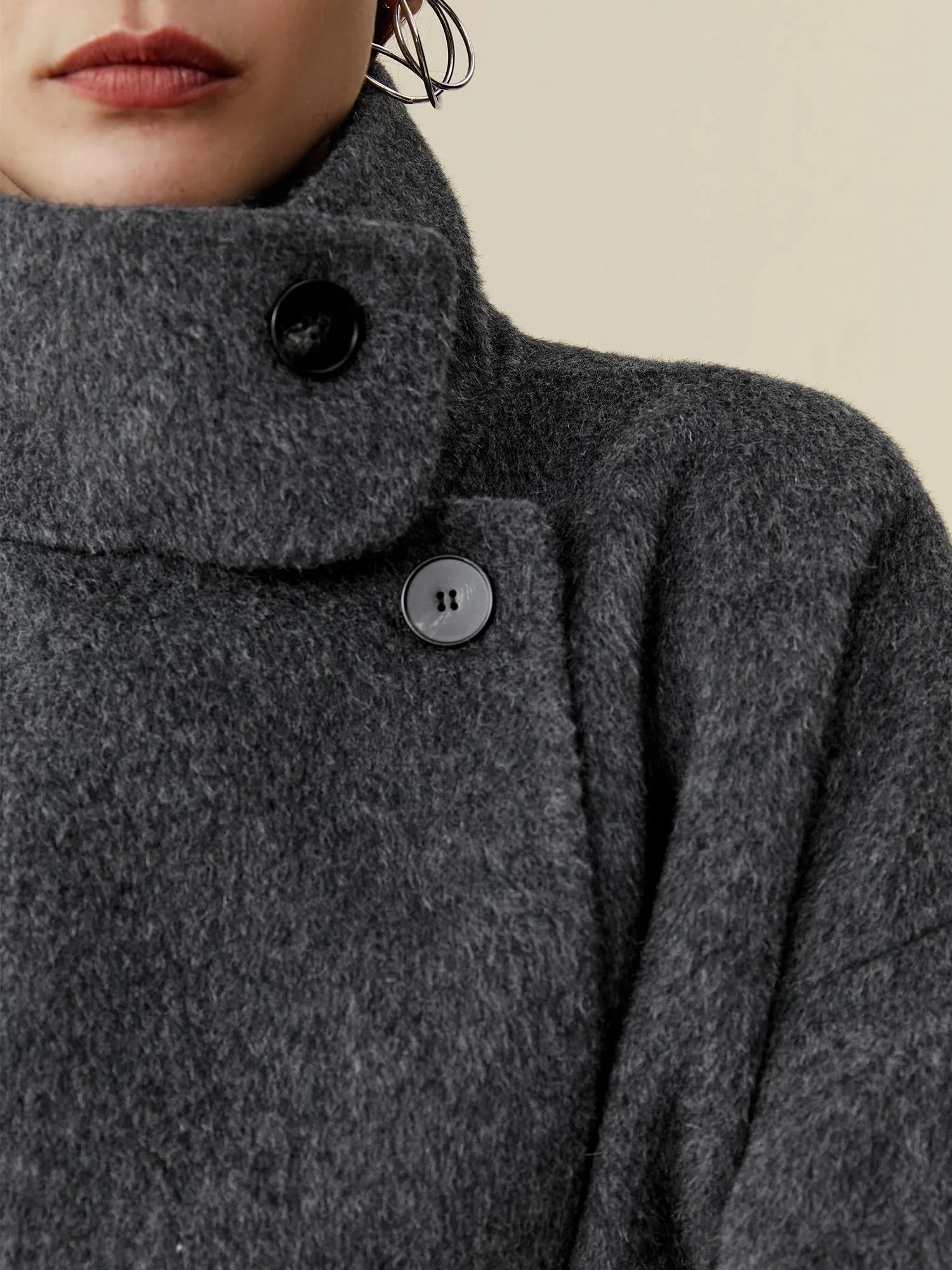 Amoretu 70.9% Wool Stand Collar Long Sleeve Wool Short Coat