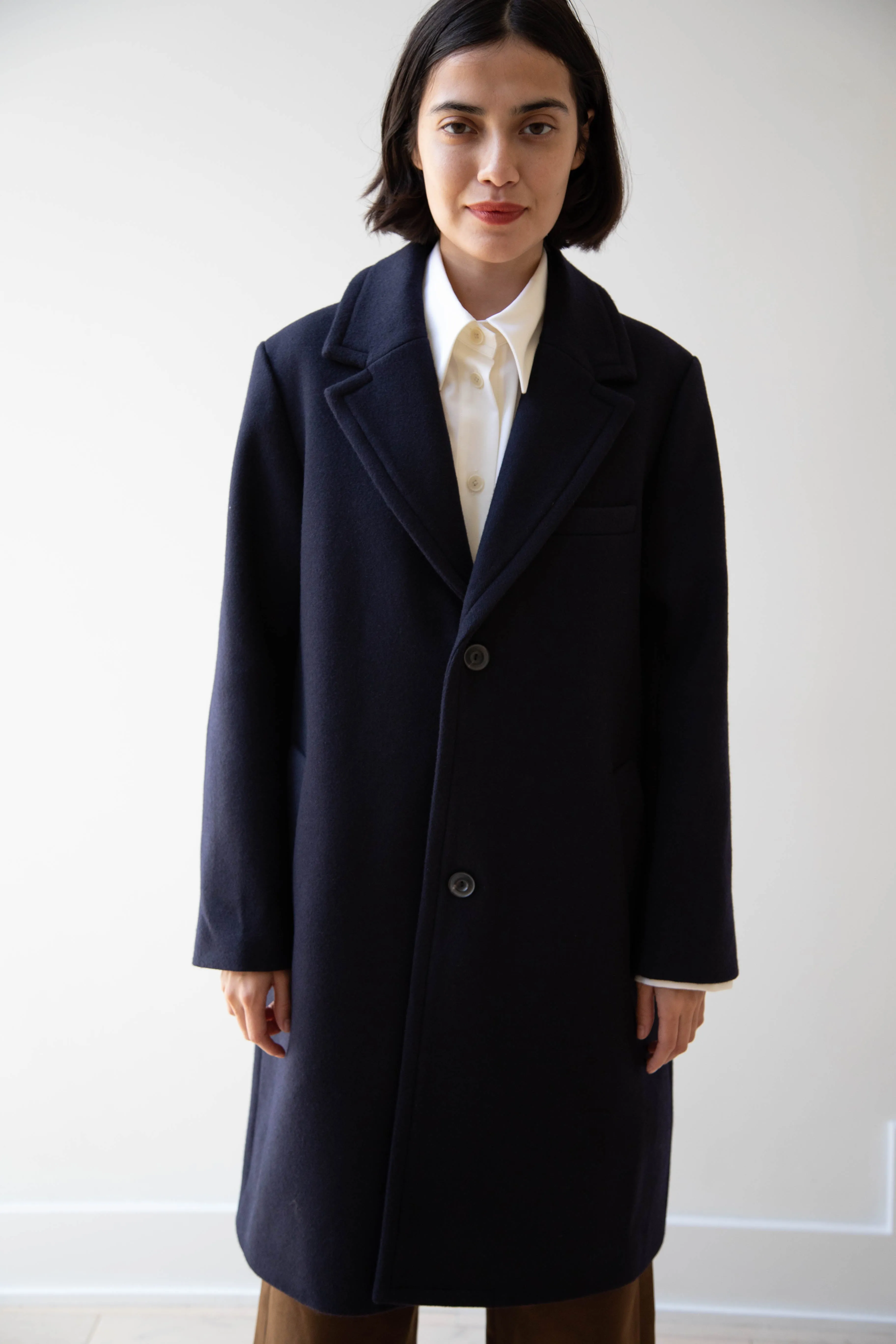 École De Curiosités | Roger Coat in Navy