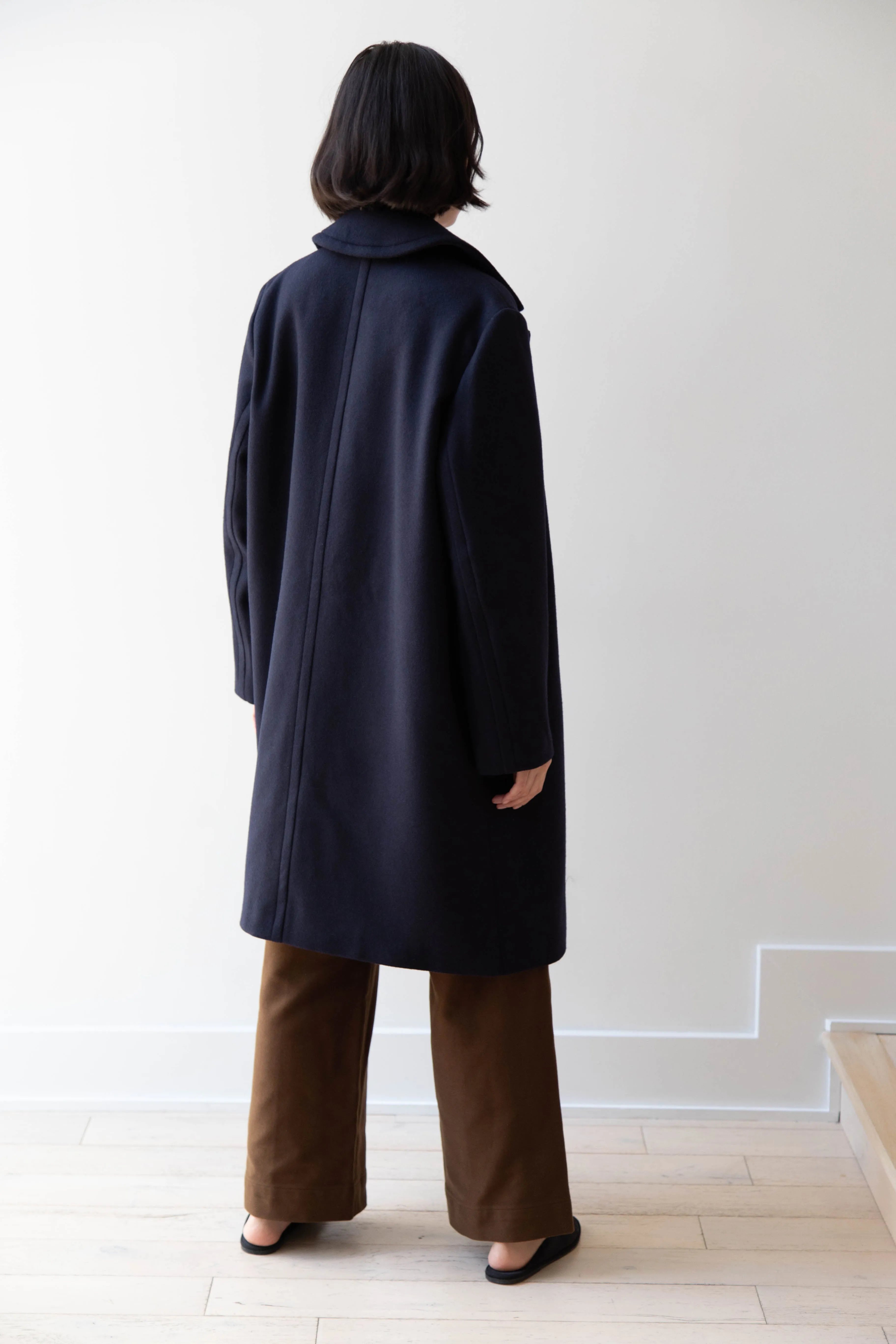 École De Curiosités | Roger Coat in Navy