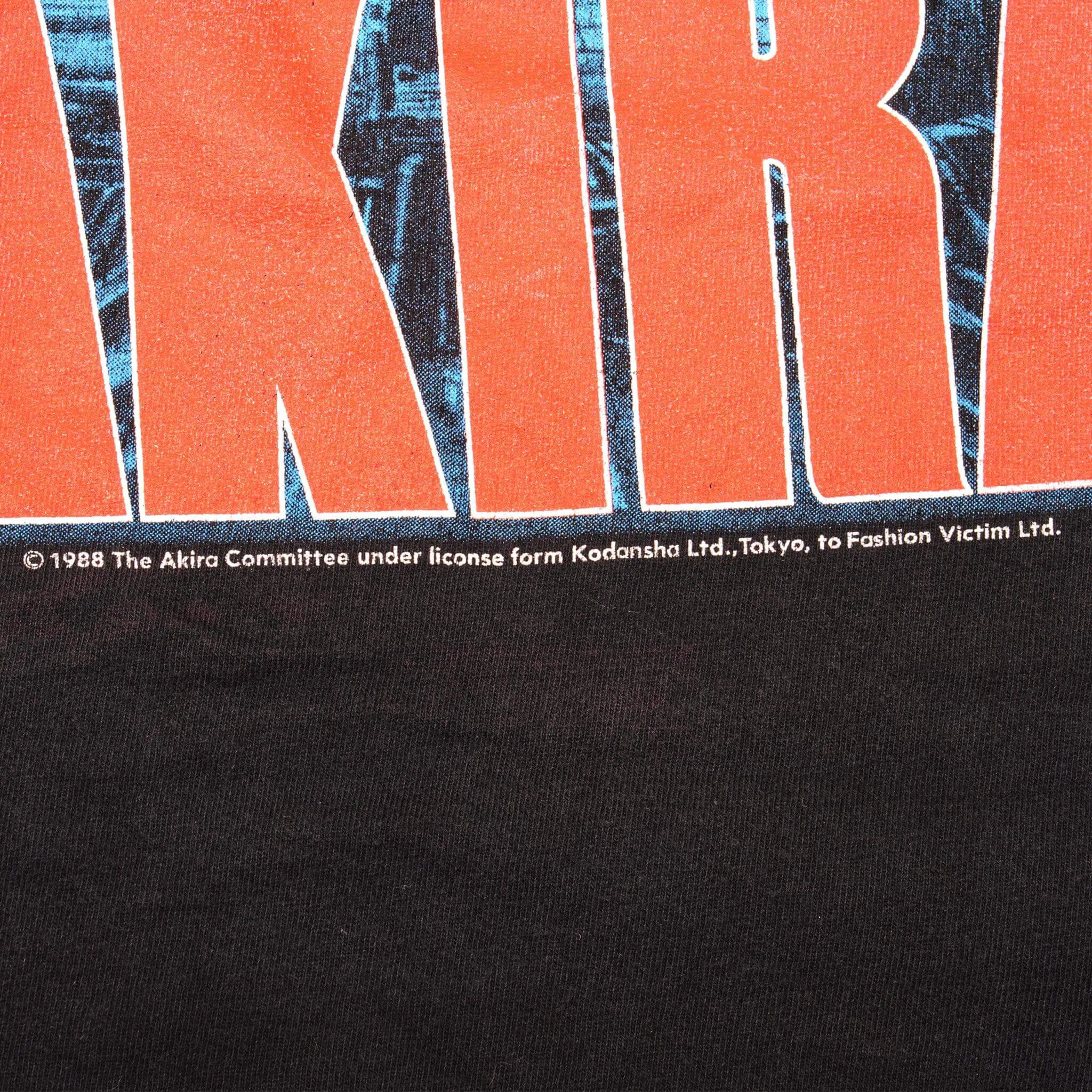 VINTAGE AKIRA TEE SHIRT 1988 SIZE LARGE MADE IN USA